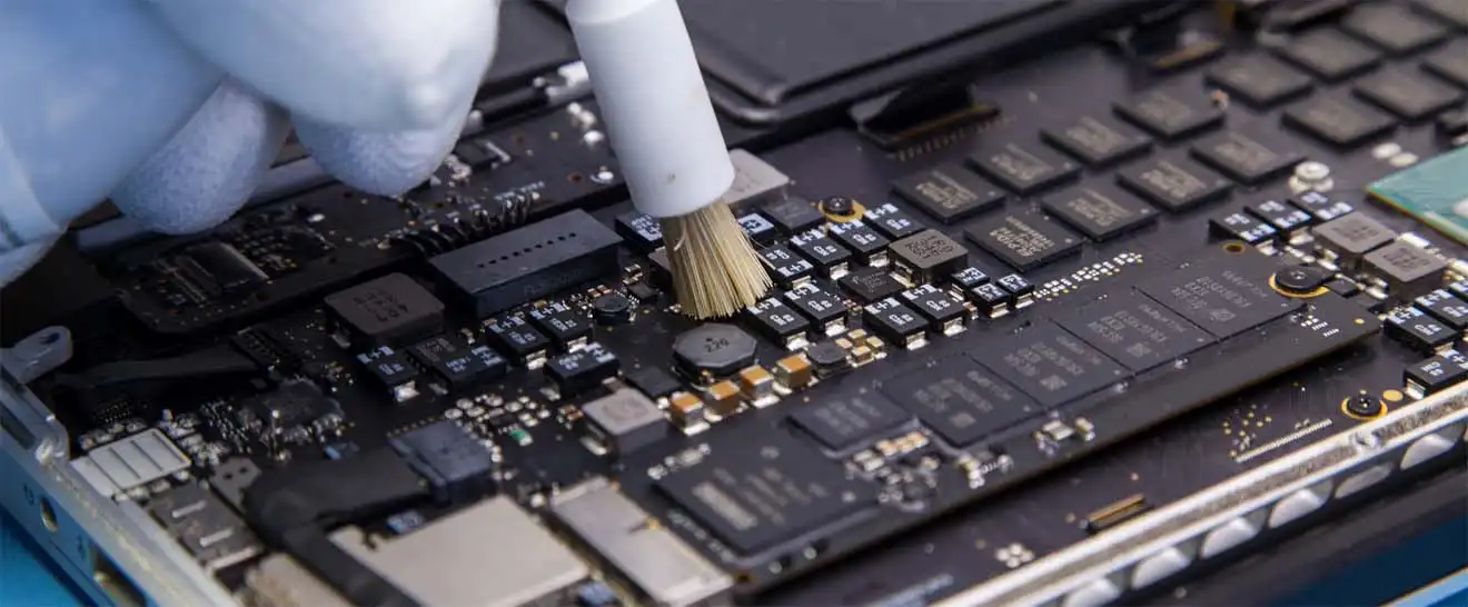 Чистка Apple MacBook от пыли в Санкт-Петербурге | Замена термопасты