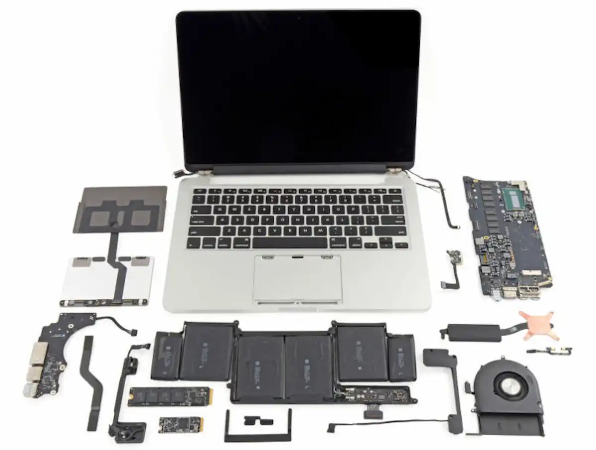 Сложный ремонт MacBook Pro в Санкт-Петербурге