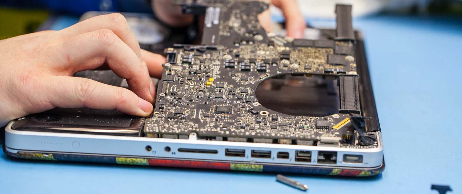 Замена или ремонт видеочипа ноутбука Apple MacBook в Санкт-Петербурге (СПб)